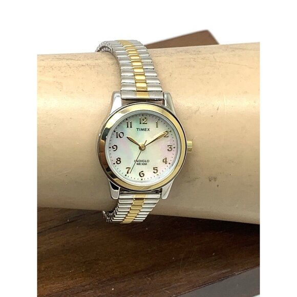 Timex Women's Watch T2M828 Quartz Indiglo Mother of Pearl Dial Two Tone Steel - Picture 12 of 15